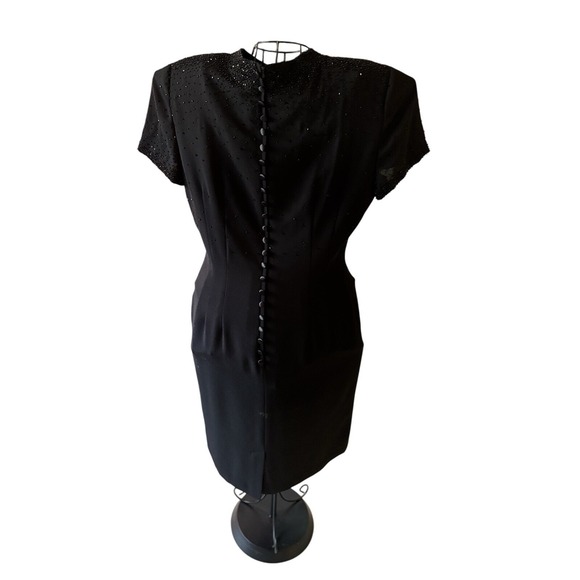 VINTAGE Donna Morgan Women's Size 12 Cloud Crepe Midi‎ Sheath Dress Black Beaded - Picture 1 of 10